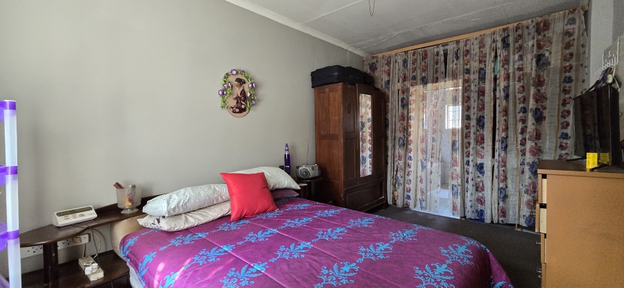 4 Bedroom Property for Sale in Geelhoutpark North West